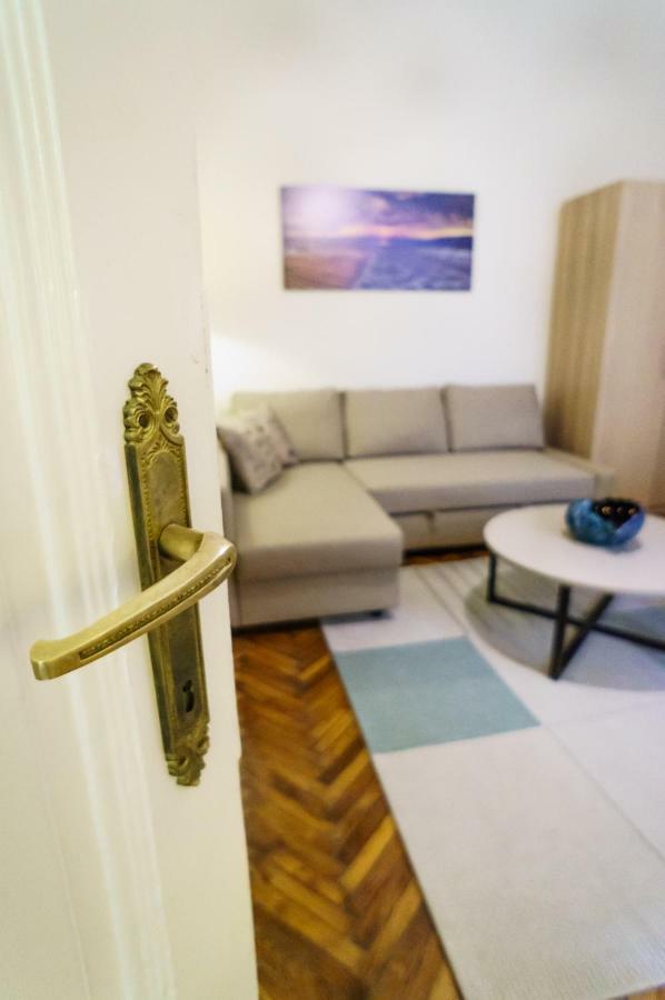 Budapest Kingdom Apartment Central & Car Parking On-Site & Aircon & Quiet & Family Friendly エクステリア 写真